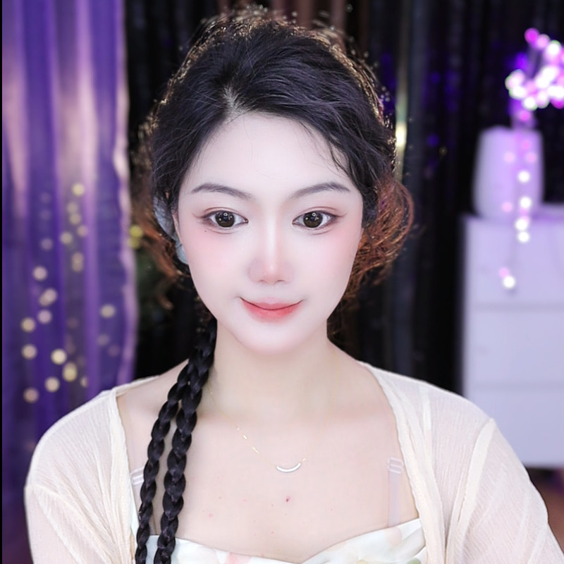 甜妮想暴富海报