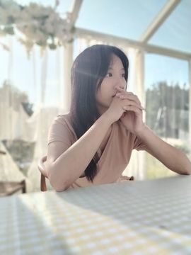 格格💰.主播照片