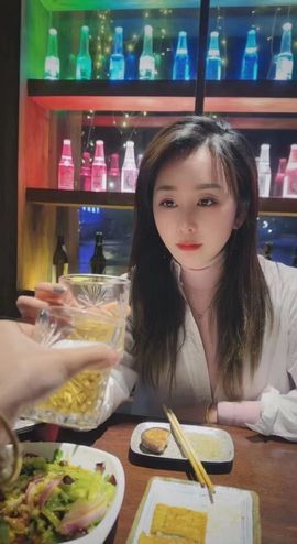 小琪琪“”主播照片