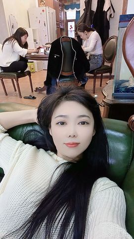 ღ娜娜ぃ安静唱歌🍀主播照片