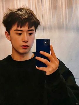 小童贺m哥公爵🤴主播照片