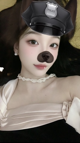 小缇娜主播照片