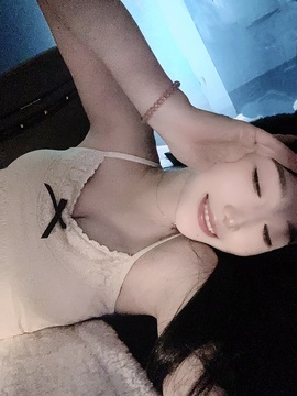 小缇娜主播照片