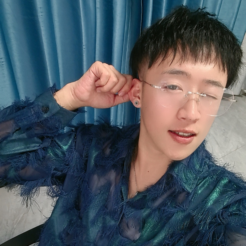李沐白🌈的主播海报