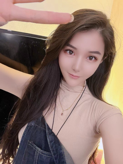 南希💓海报