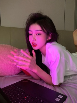 Lily喵的图片