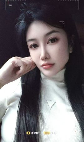 嘉瀚苏静好休息的图片