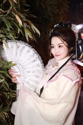 小妖雅静天蝎座苦寻你主播照片