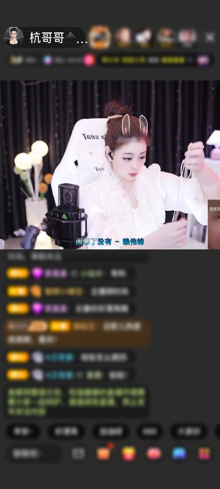 羡慕自己身边还有你。