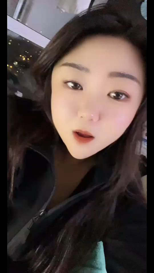 只想挣钱，自己能养自