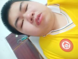 丁瀚霖磐繁鳘主播照片