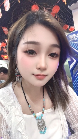 暖暖花主播照片