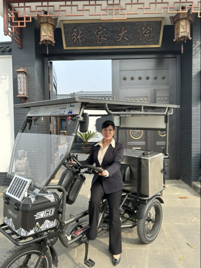 迷人女神海报