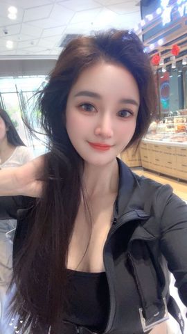看杂志的蝉_主播照片