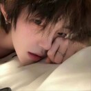 帅的小伙子海报