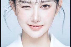 二两桃花醉今生的图片