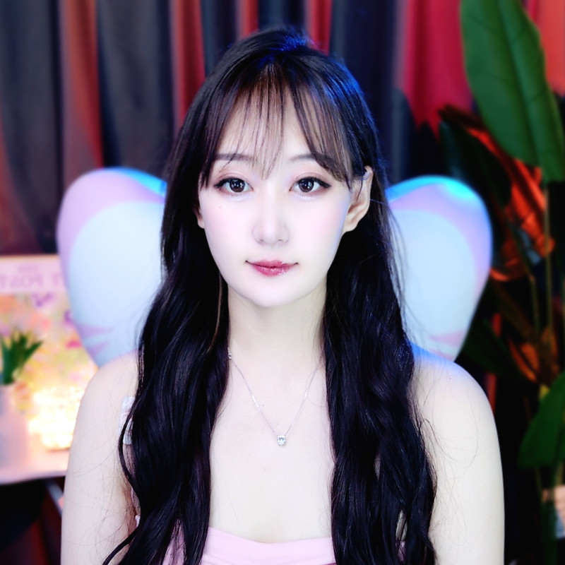 草莓啵啵y海报