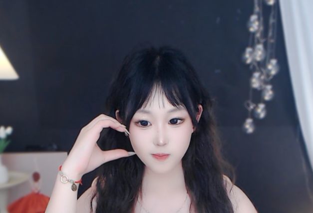 小年年吖的图片
