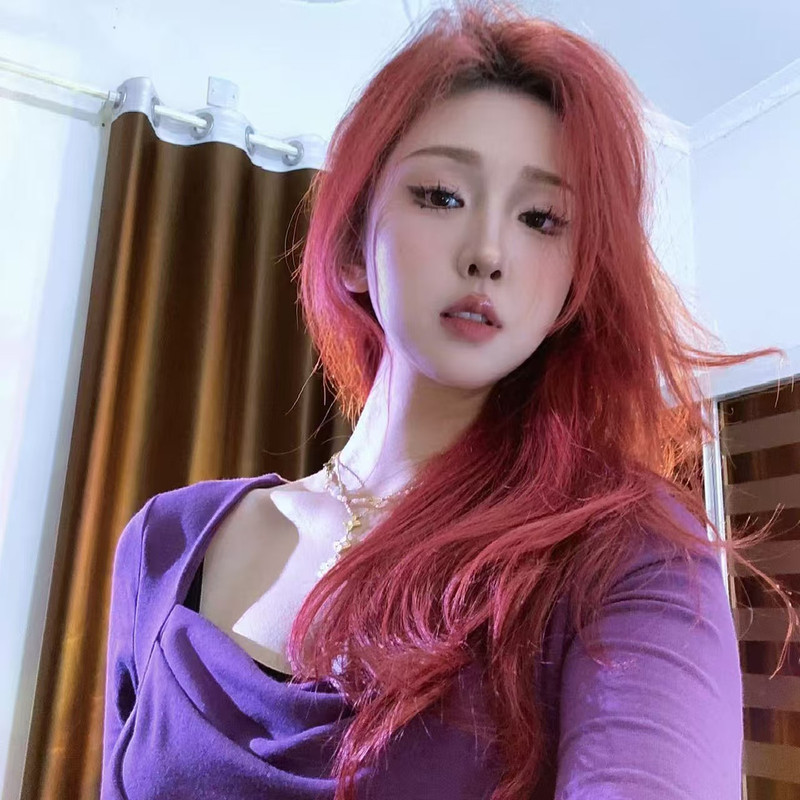 z钟情的主播海报