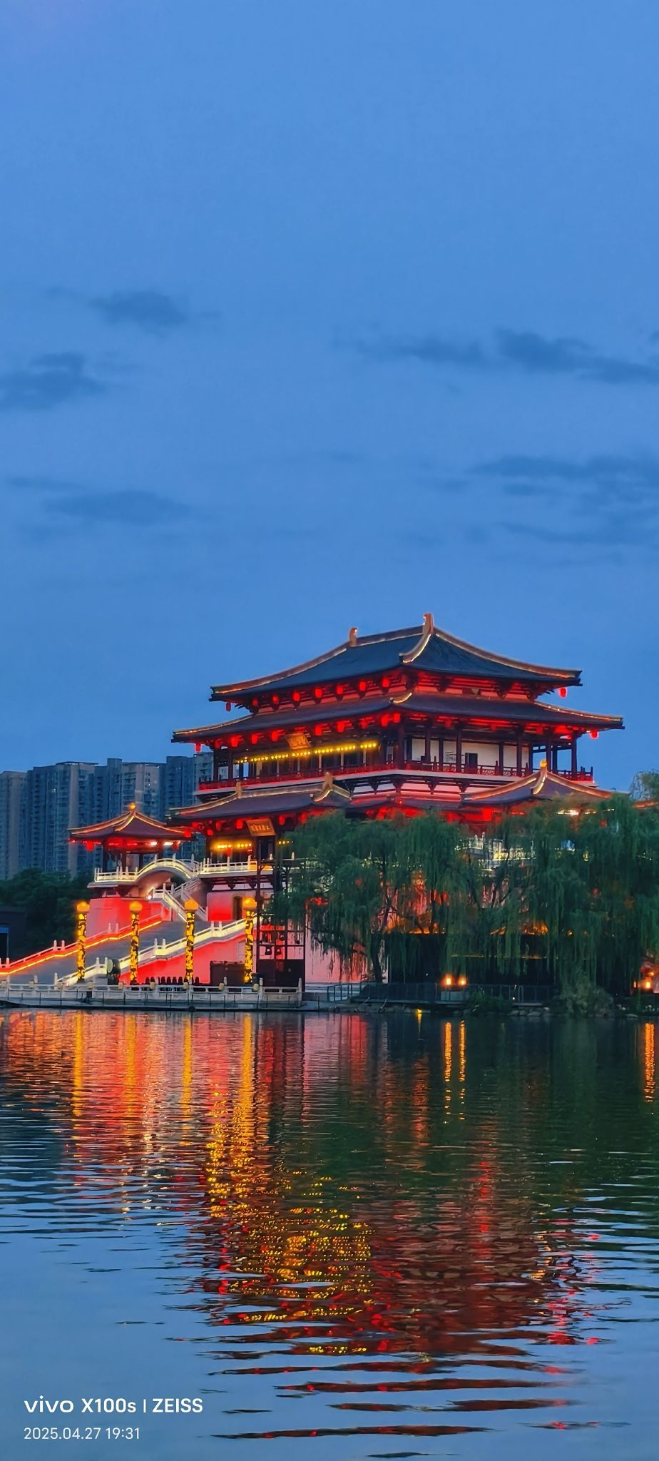 妞妞騎行全國主播圖片