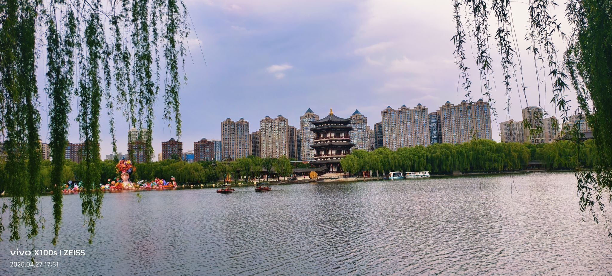 妞妞騎行全國主播圖片