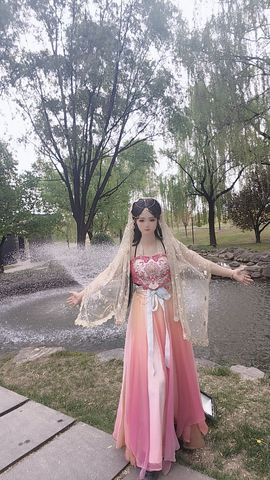 妞妞骑行中国主播照片