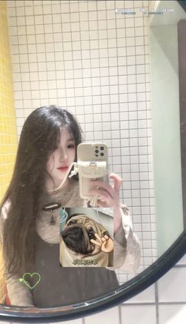 安静唱歌的䒕麻花我白的图片