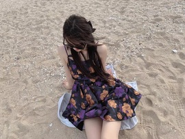 唱歌小瑜主播照片