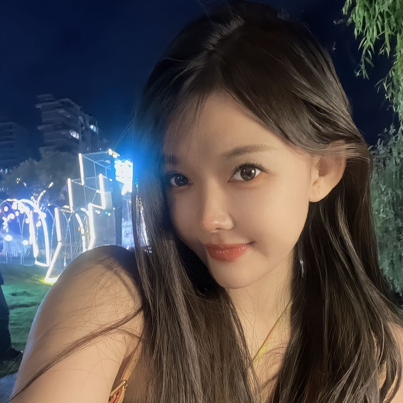 芸芸不吃辣的主播海报