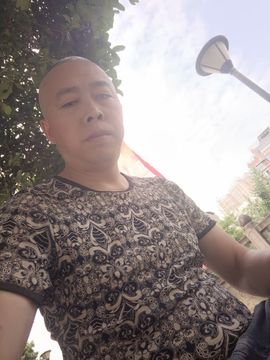 王久哥主播照片