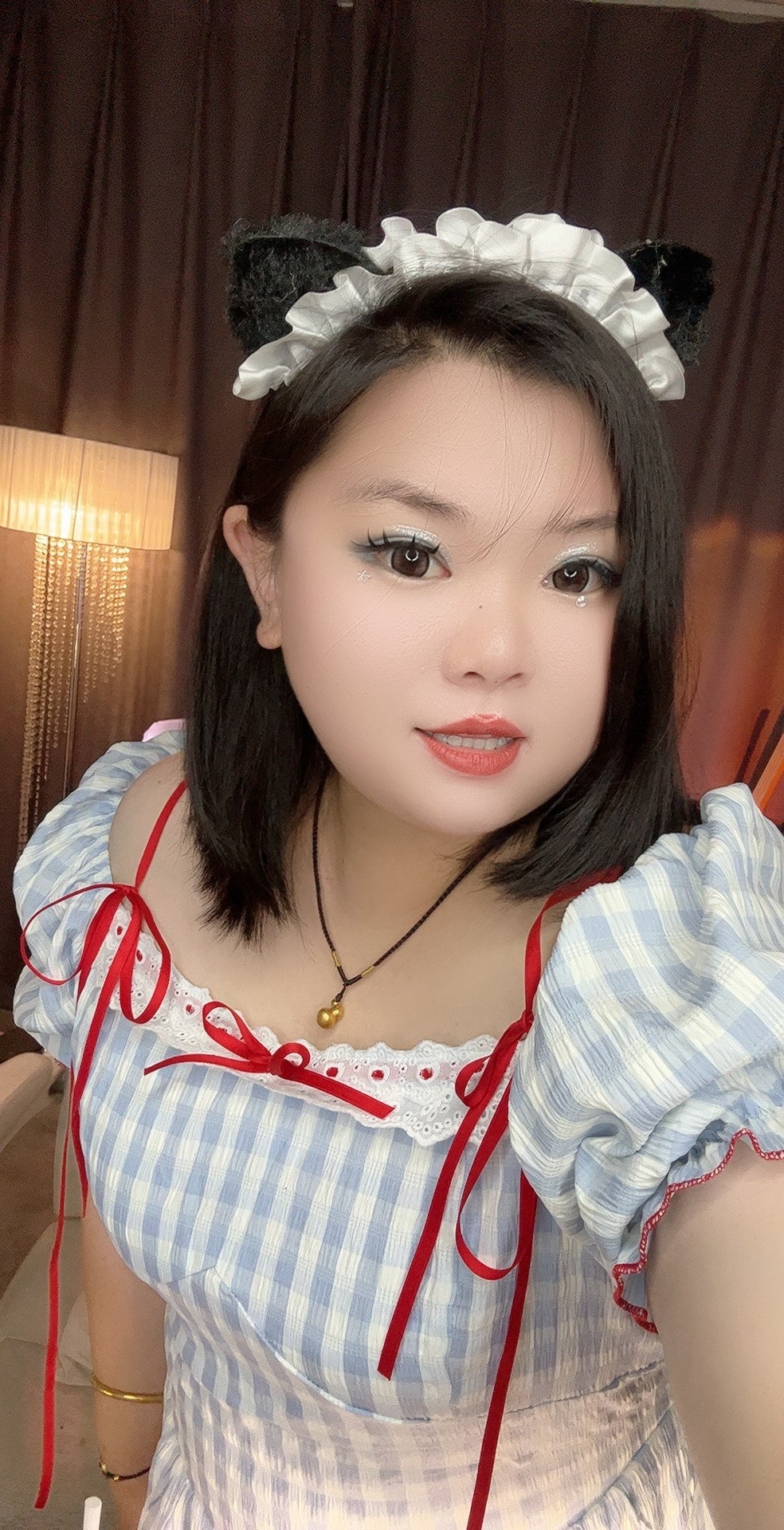 新人悠米追逐光主播图片