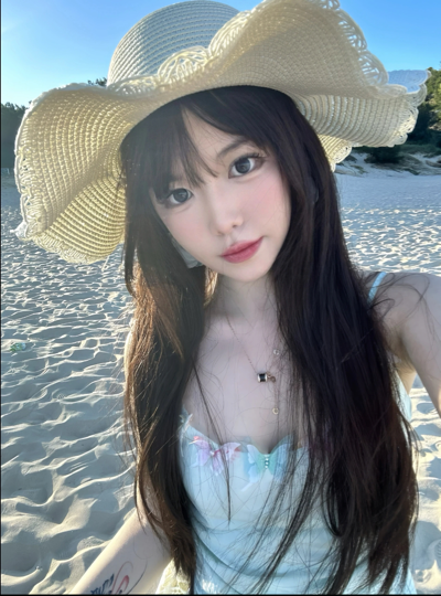 云初*新人求关注海报