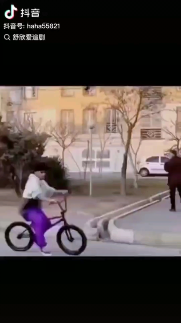 /笑哭