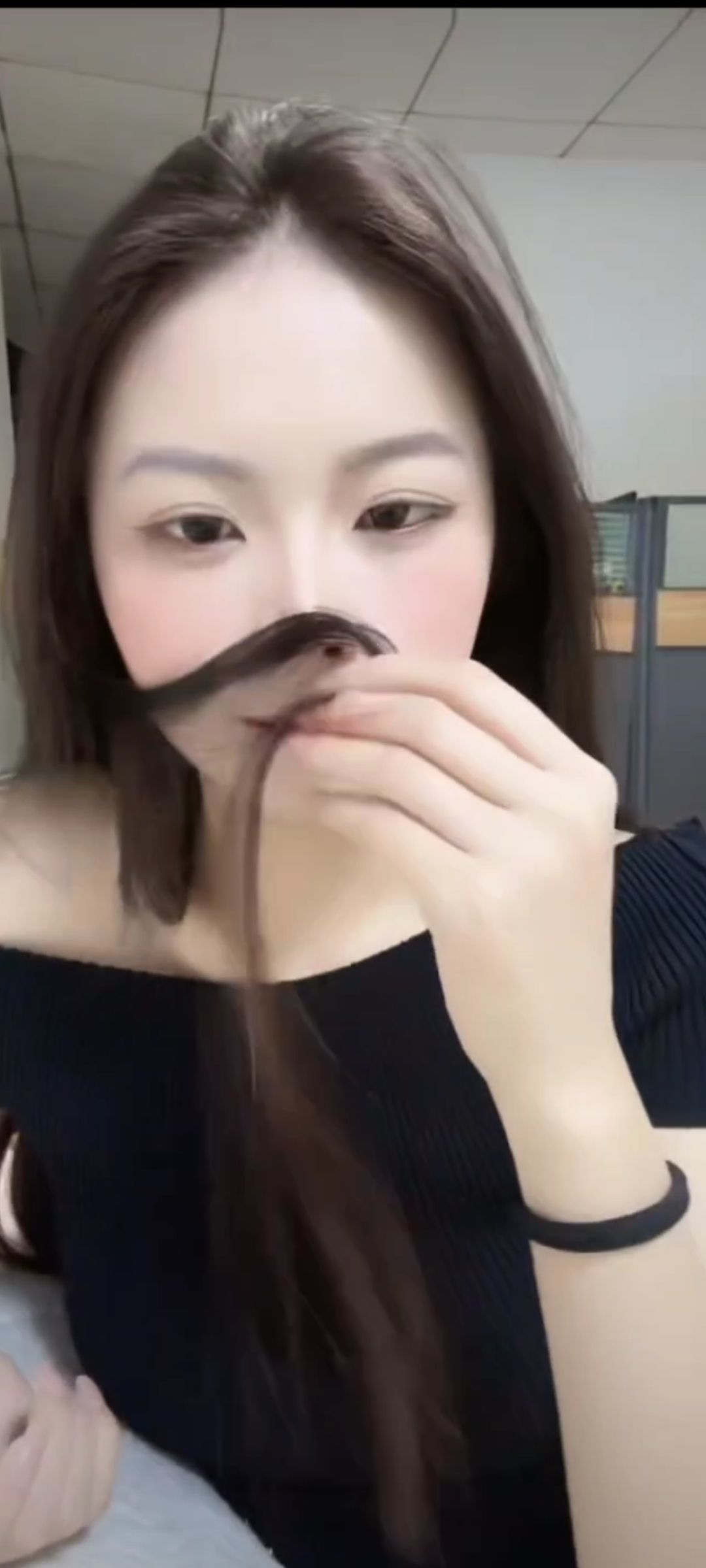 二两桃花醉今生主播图片