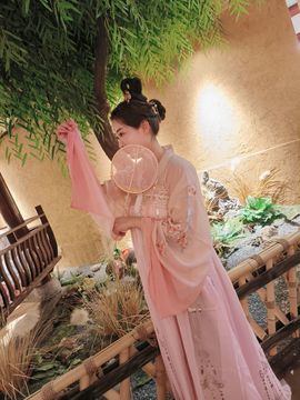 莹儿～晚上见主播照片