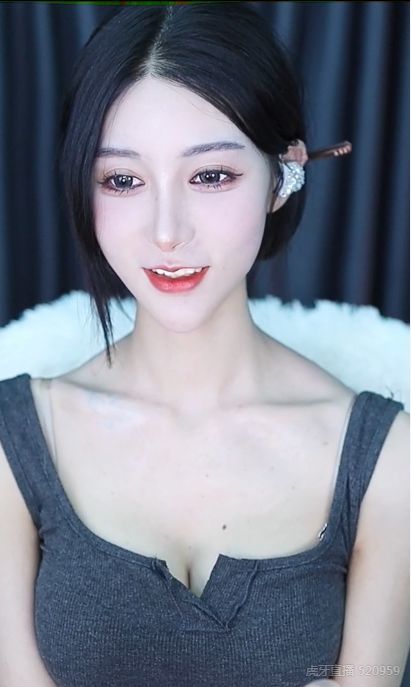 左小小小瑶、的图片