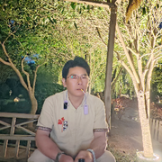 一叶孤舟水上漂零海报
