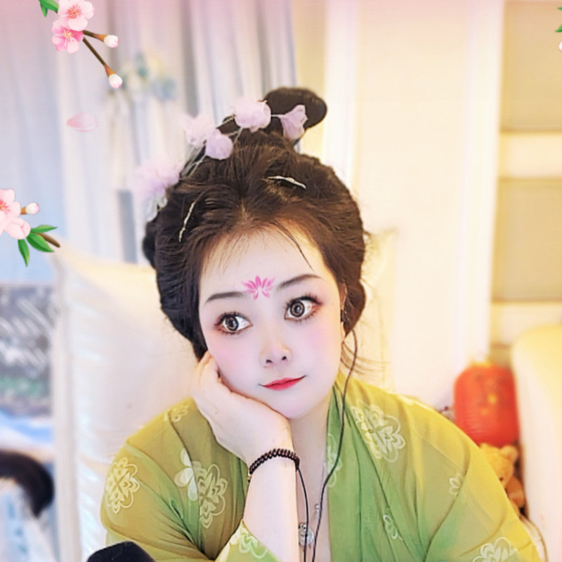 诗蕊💕的主播海报