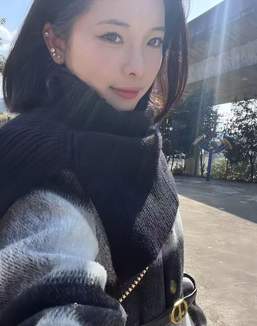 新人琳嘉佳的图片