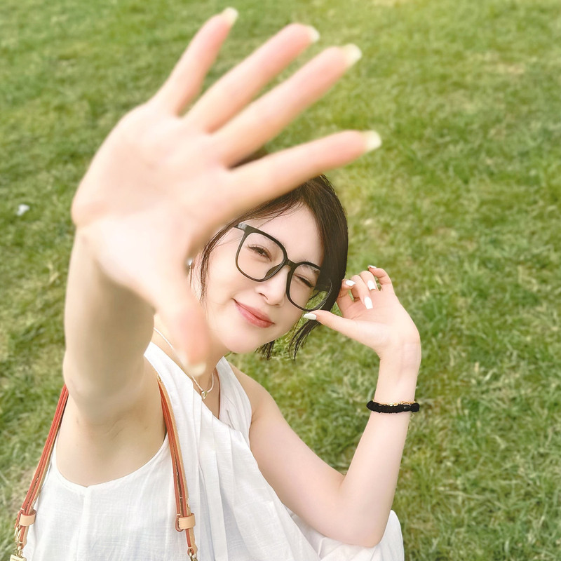 仙贝不仙✨的主播海报
