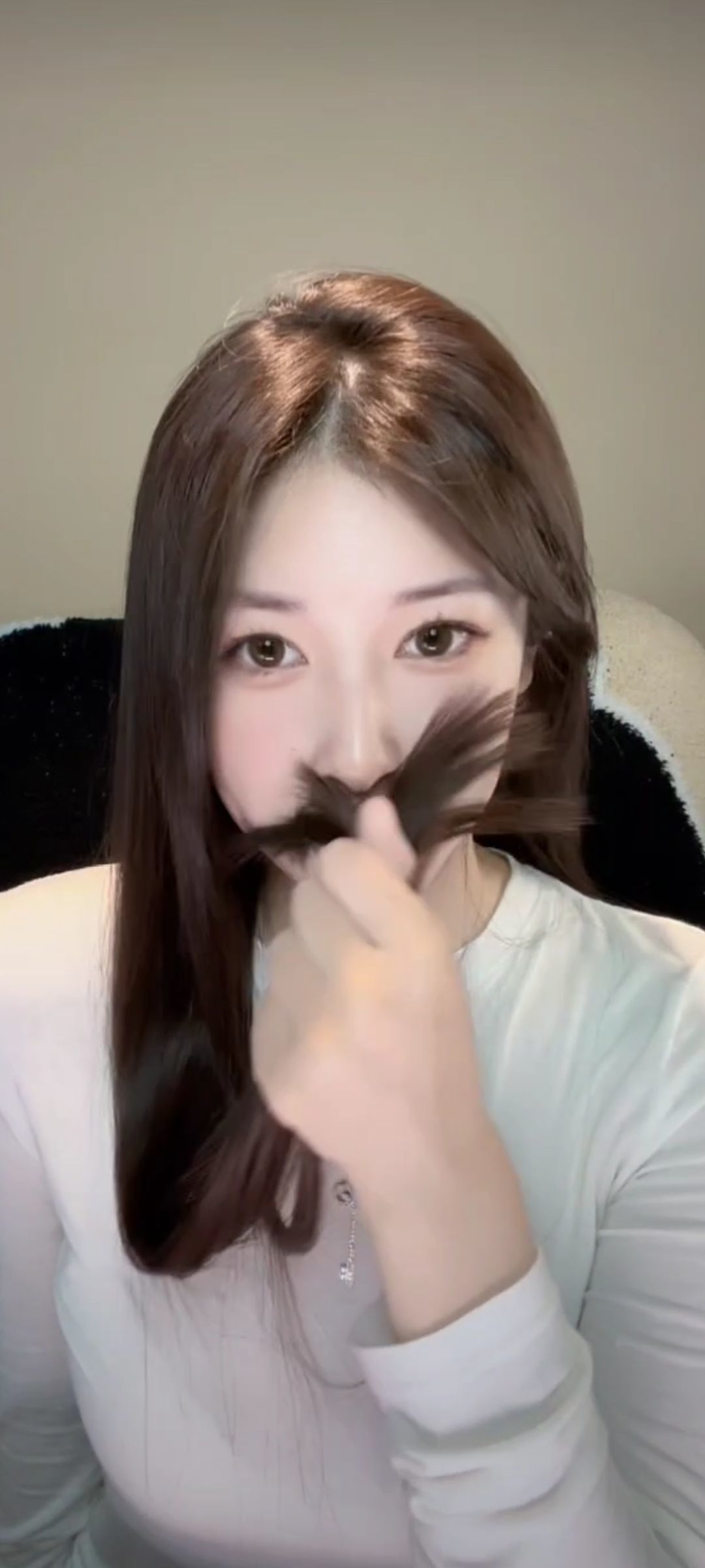 二两桃花醉今生主播图片