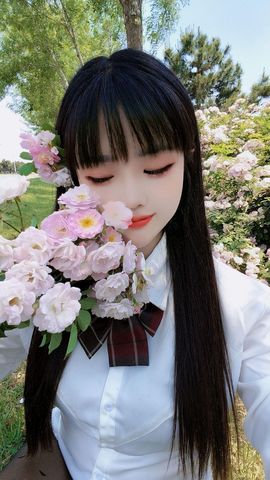 妞妞骑行中国主播照片