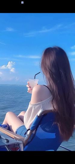 丑小鸭☯求一束光主播照片