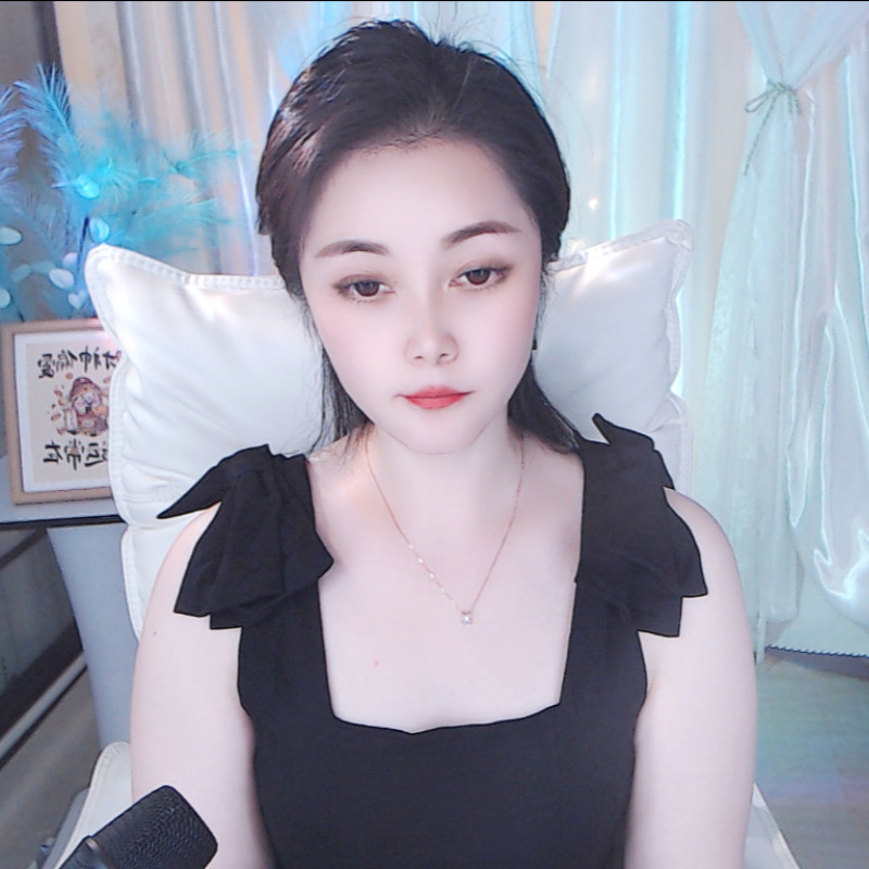青烟很淘气的主播海报