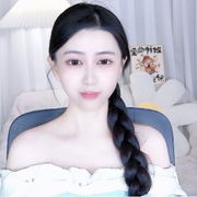 唱歌的李梦恩
