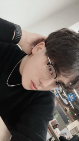 杨了二正的海报