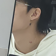 贺卡哦的头像
