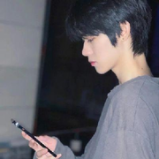 好人一生平胸💖的头像
