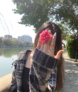 安妮吖、主播照片