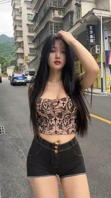 给自己扇爽了